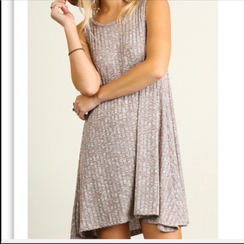 Mocha Sleeveless Dress - Picture 2 of 4
